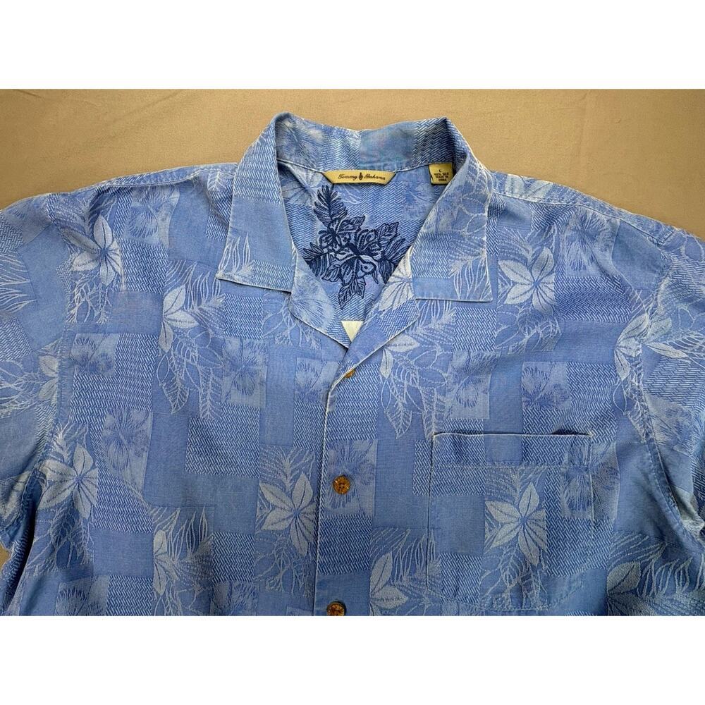 Tommy Bahama 100% Silk Camp Shirt Men’s Large Blue Embroidered Aloha - Picture 5 of 9